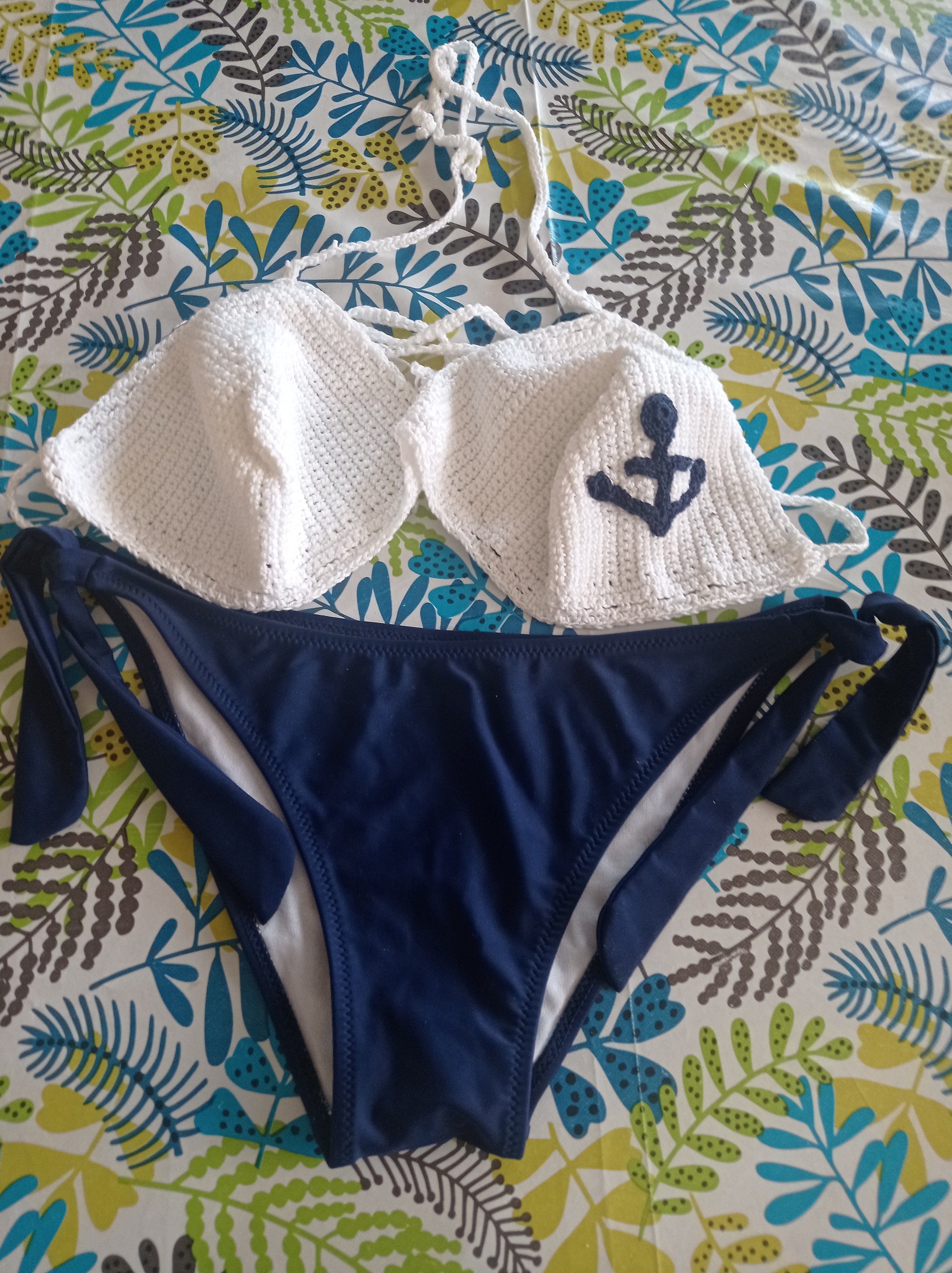 Costume da bagno all' uncinetto